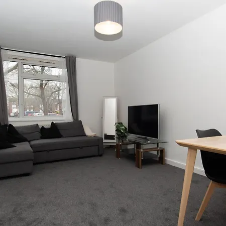Modern 1 Bed Flat On The Outskirts Of Kingston